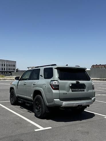 фораннер 2020: Toyota 4Runner: 2023 г., 4 л, Автомат, Бензин, Внедорожник — 4