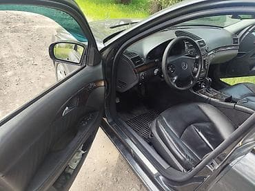 211 салон: Mercedes-Benz E-Class: 2004 г., 3.2 л, Автомат, Бензин, Седан — 7