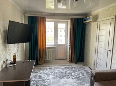 квартира в районе ошского рынка: 2 бөлмө, 42 кв. м, Хрущевка, 4 кабат, Евроремонт — 2