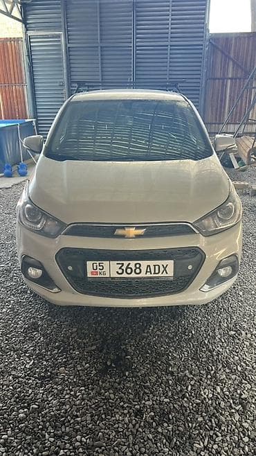 Chevrolet Spark: 2017 г., 1 л, Вариатор, Бензин, Хэтчбэк — 2