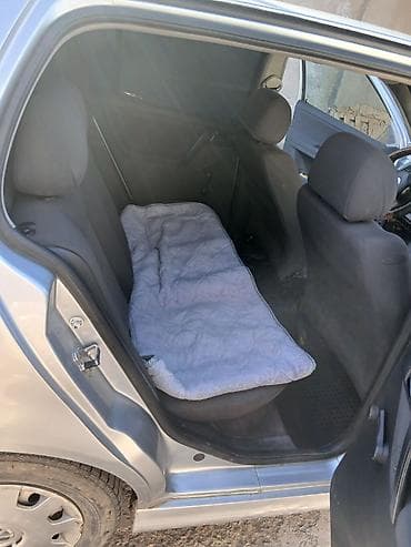 audi b6: Volkswagen Golf: 2001 г., 1.4 л, Механика, Бензин, Хэтчбэк — 7