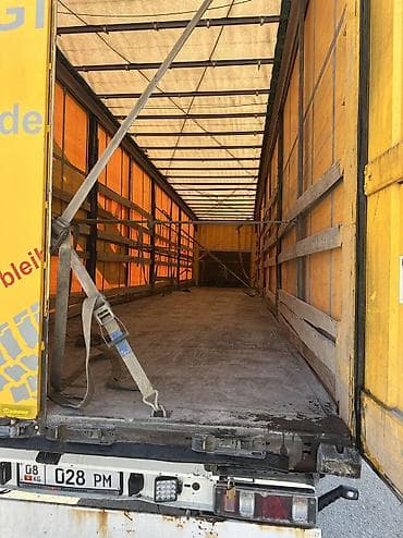 volkswagen 1999: Тягач, Krone, 2012 г., Тентованный — 4