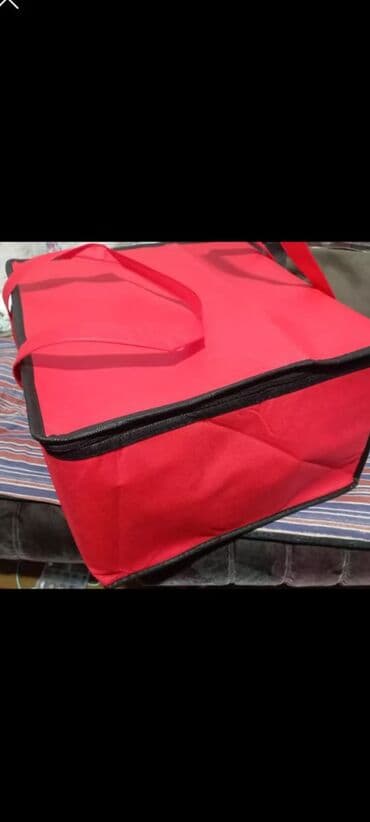 ищу работу на охрану: Для пиццы. 40*40 см, мятный и бежевый цвета. Складная — 1