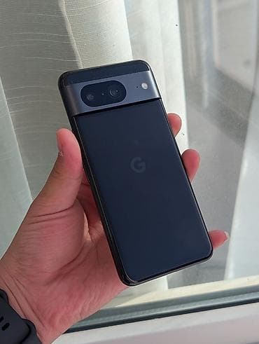 Google Pixel 8, Б/у, 256 ГБ, цвет - Черный, 1 SIM, eSIM