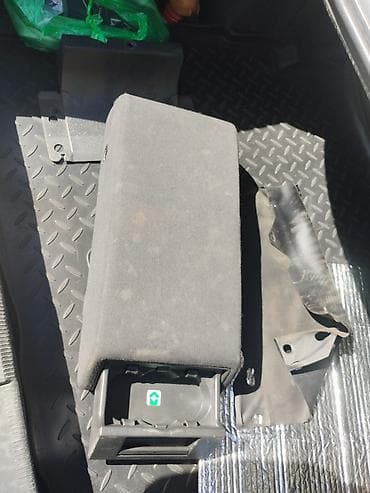 e star: Подлокотник Mercedes-Benz, Б/у, Самовывоз — 2