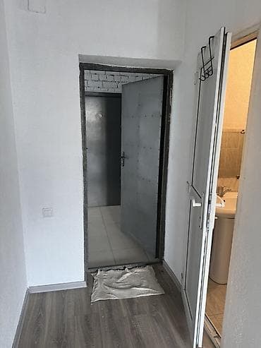 доля в квартире: Сдаётся компактная студия с отдельным санузлом и мини-кухней — 8