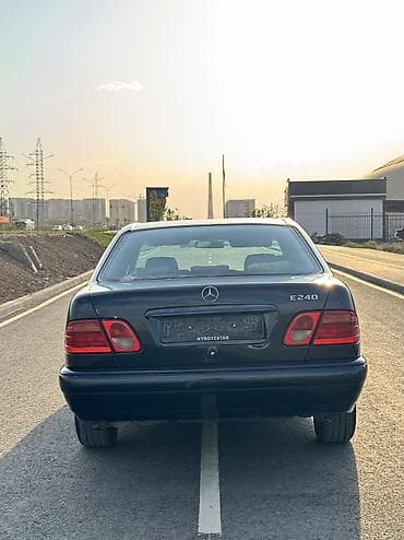 w210 2 4: Mercedes-Benz E-Class: 1999 г., 2.4 л, Автомат, Бензин, Седан — 4