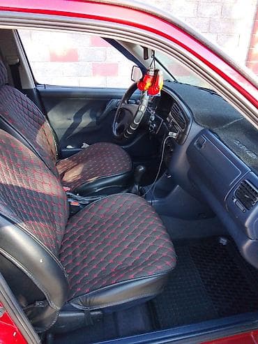 kia sephia: Volkswagen Vento: 1992 г., 1.8 л, Механика, Бензин, Седан — 5