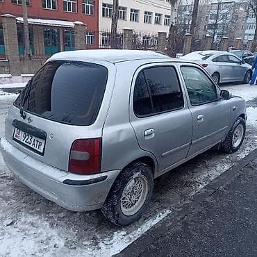 mazda 323 ф: Nissan Micra: 1993 г., 0.1 - engine capacity л, Механика, Бензин, Хетчбек — 9