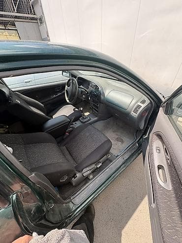 Mitsubishi Colt: 1999 г., Механика, Бензин, Хэтчбэк — 2