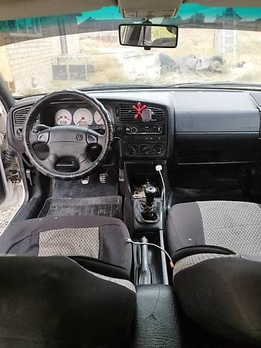 Унаа: Volkswagen Passat: 1996 г., 2 л, Кол менен иштөөчү, Бензин, Универсал — 5