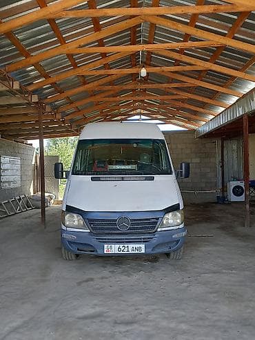 bcd com: Легкий грузовик, Mercedes-Benz — 2