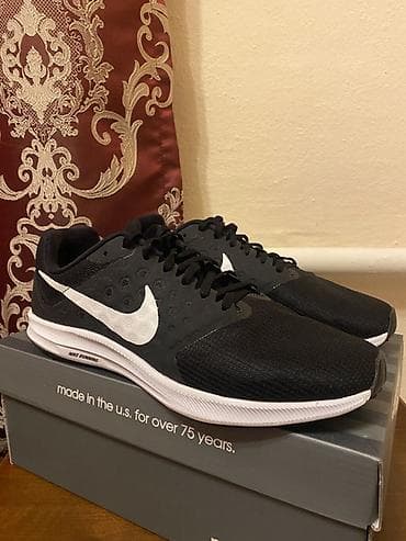 Легкие беговые кроссовки Nike (серия Nike Running) - Цвет: черный