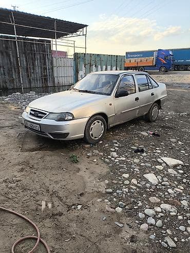 Daewoo Nexia: 2008 г., 1.5 л, Механика, Газ, Седан