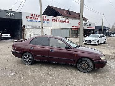 Транспорт: Toyota Carina E: 1995 г., 2 л, Кол менен иштөөчү, Бензин, Седан — 5