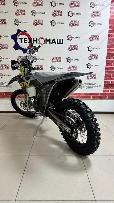 эндуро япония: Эндуро 300 куб. см, Бензин, Взрослый — 10