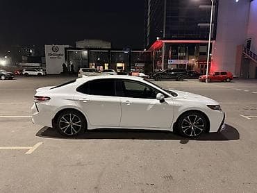 kia 2020: Toyota Camry: 2020 г., 2.5 л, Автомат, Бензин, Седан — 4
