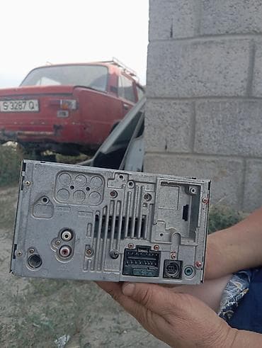 авто толщиномер: Автомагнитола Sony WX-C40 (двухдиновая) Описание и функции: - — 2