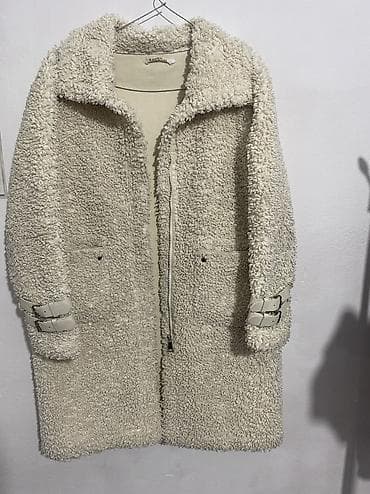 Пальто: Тедди 46-48 р состояние идеальное 400 сом — 1