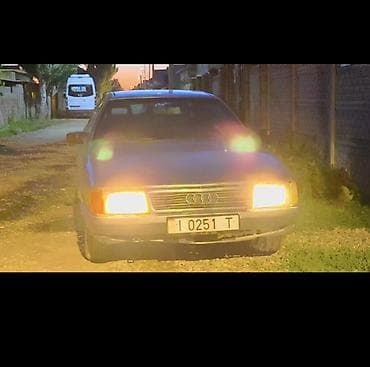 бу чехол: Audi 100: 1985 г., 1.8 л, Механика, Бензин, Седан — 2