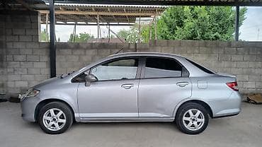 fit 2: Honda Fit Aria: 2005 г., 1.5 л, Вариатор, Бензин, Седан — 3