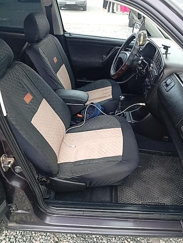 телефон авто: Volkswagen Golf: 1993 г., 1.6 л, Механика, Бензин, Хэтчбэк — 6