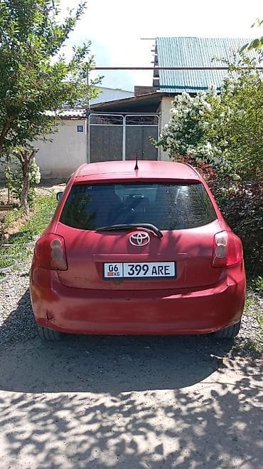 80 б4: Toyota Auris: 2007 г., Механика, Хэтчбэк — 3