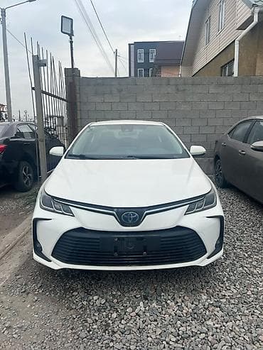 corolla 2022: Toyota Corolla: 2022 г., 1.8 л, Автомат, Бензин, Седан — 1