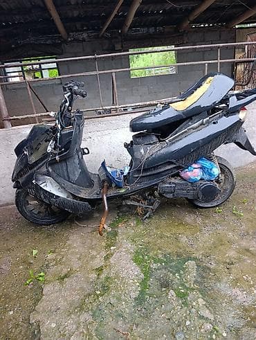 Мототехника: Скутер (50–150 см³, китайская платформа типа GY6) — на запчасти — 1