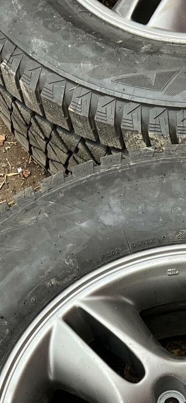 шины на бмв х7: Шины 265 / 65 / R 17, Зима, Б/у, Внедорожные (АТ/МТ), Япония, Bridgestone — 1