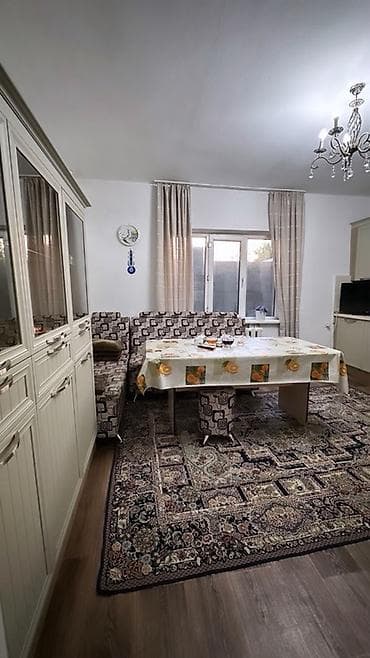без мебели: 🏡 Продается уютный дом в районе Пишпек! 📍 Дом расположен по улице — 6