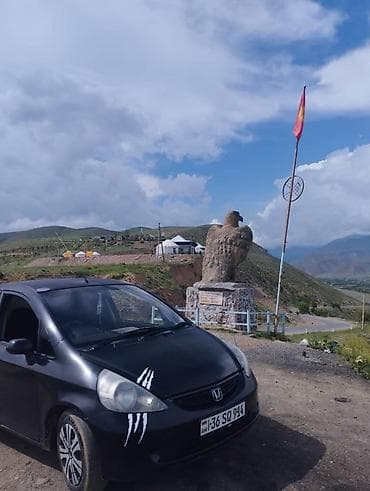 авто каран: Honda Fit: 2002 г., Автомат, Бензин, Хэтчбэк — 7