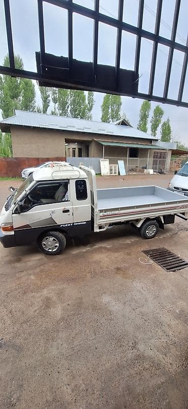 автобокс аренда: Легкий грузовик, Hyundai, Стандарт — 4