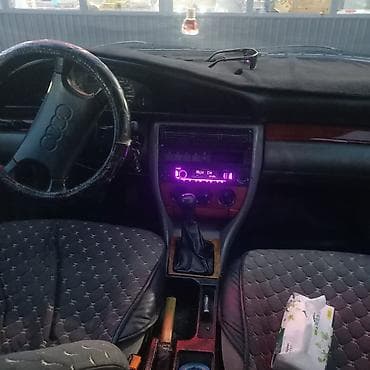 Audi 100: 1989 г., 2.6 л, Механика, Бензин, Седан — 5