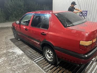 купить опель вектра б: Volkswagen Vento: 1991 г., 1.8 л, Механика, Бензин, Седан — 4
