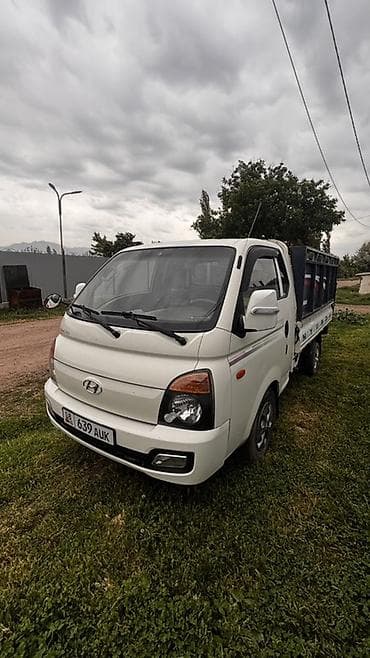 авто палатки: Легкий грузовик, Hyundai, Стандарт, 3 т, Б/у — 1