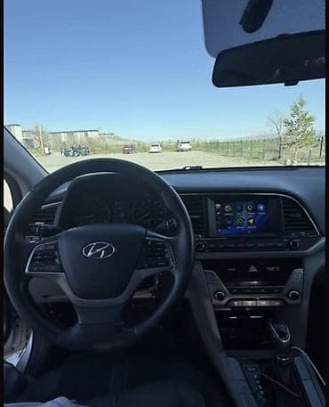 step 2: Hyundai Elantra: 2016 г., 2 л, Автомат, Бензин, Седан — 4