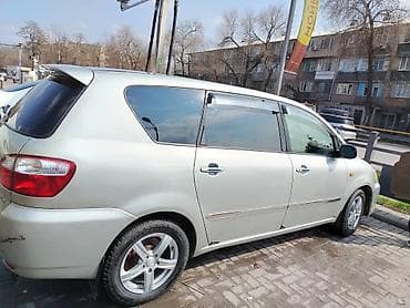 Продажа авто: Toyota Ipsum: 2003 г., 2.4 л, Автомат, Бензин, Минивэн — 4