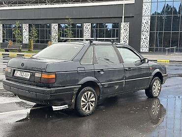 r 9: Volkswagen Passat: 1991 г., 2 л, Механика, Бензин, Седан — 3