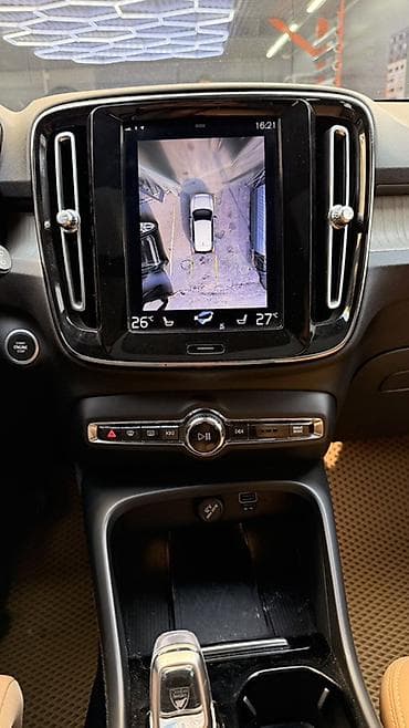 активная пена: Volvo XC (Cross Country): 2020 г., 2 л, Автомат, Бензин, Кроссовер — 5