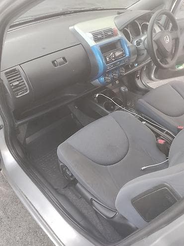 fit rs: Honda Fit: 2001 г., 1.3 л, Вариатор, Бензин, Хэтчбэк — 5
