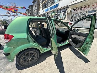 Hyundai Getz: 2004 г., 1.4 л, Кол менен иштөөчү, Бензин, Хетчбек — 3