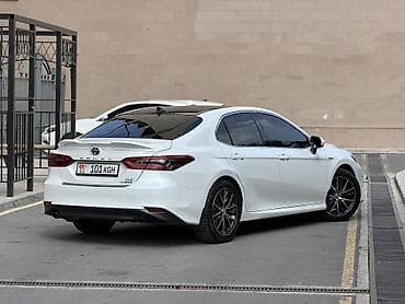 Toyota Camry: 2019 г., 2.5 л, Автомат, Гибрид, Седан — 7