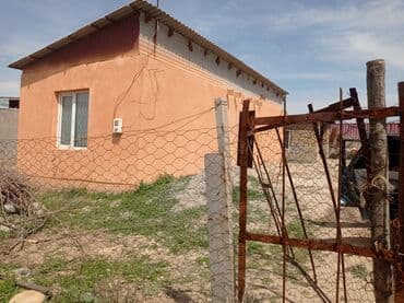 дом бишкек аренда: 5 м², 2 комнаты, Парковка — 3