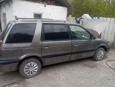 минивэн мерседес: Mitsubishi Space Wagon: 1997 г., 2 л, Ручные, Бензин, Универсал — 3