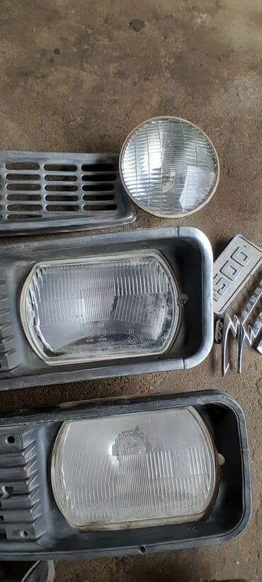 сигнализация на авто: Решетка радиатора Moskvich 1986 г., Оригинал — 2