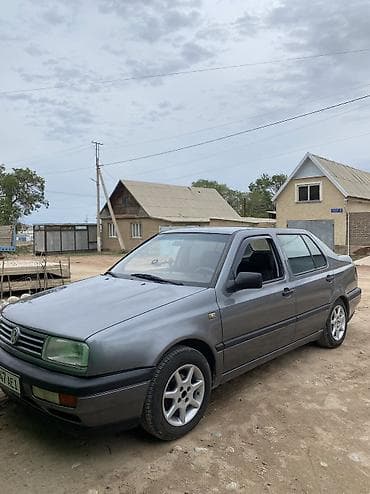 volkswagen polo 2018: Volkswagen : 1993 г., Механика, Бензин, Седан — 7