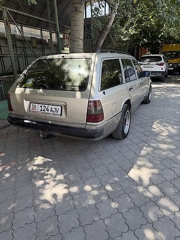 124 сидения: Mercedes-Benz W124: 1991 г., 2.9 л, Механика, Дизель, Универсал — 2