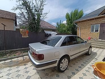 2 8: Audi S4: 1993 г. — 5