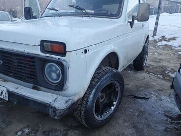 купить дизельный двигатель в бишкеке: ВАЗ (ЛАДА) 4x4 Нива: 2001 г., 1.7 л, Механика, Бензин, Внедорожник — 4